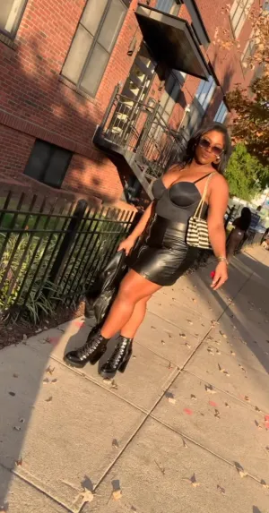AALIYAH (Black)