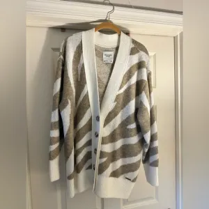 Abercrombie &amp; Fitch Animal Print Cardigan Size M