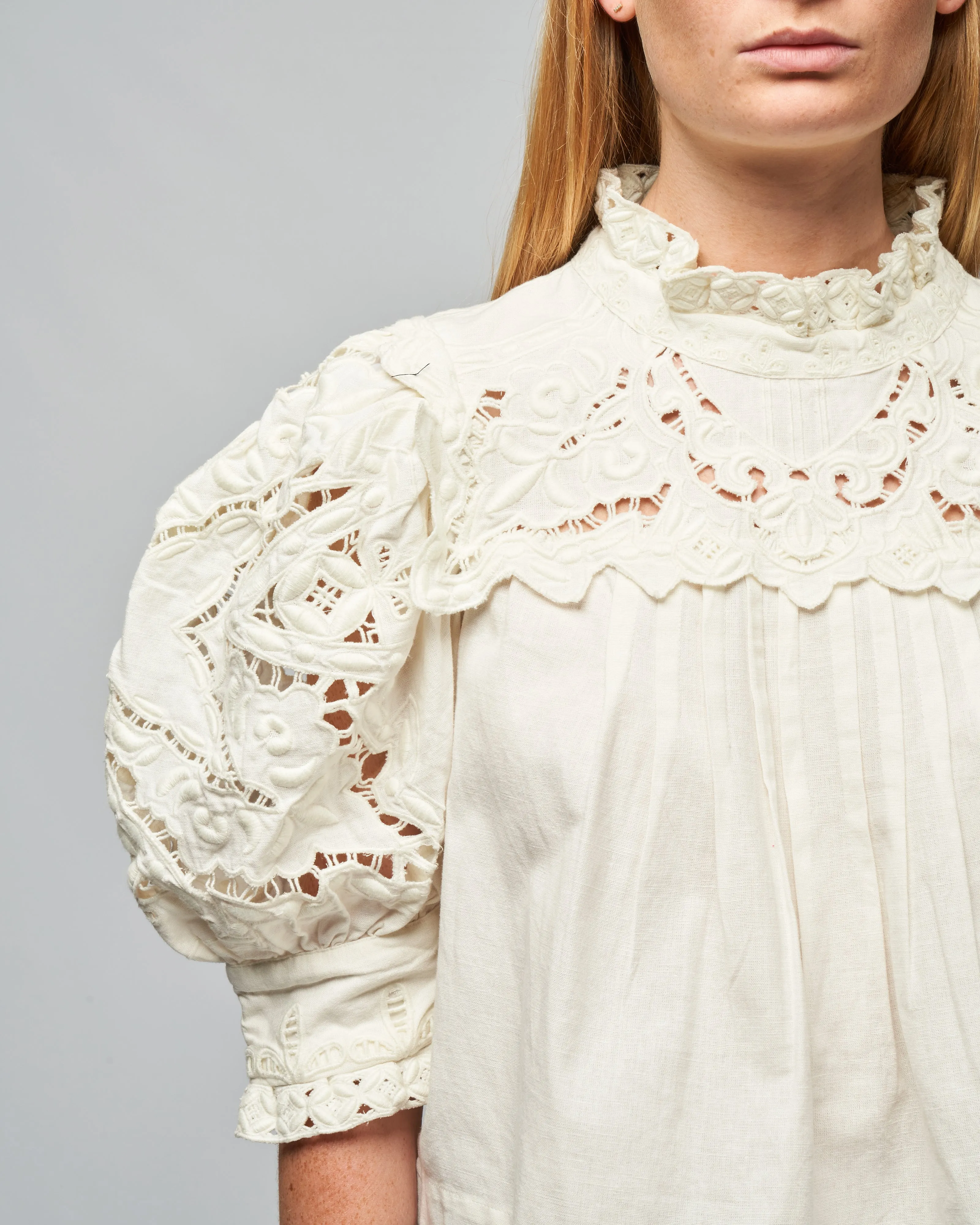 anita eyelet puff slv top - cream