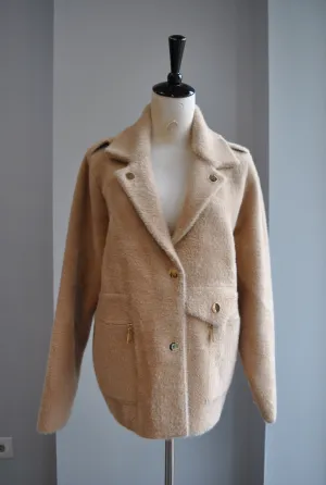 BEIGE SHORT ALPAKA JACKET WITH GOLD STUDS