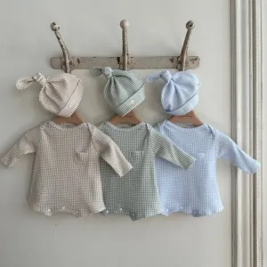 Bel Waffle Cotton Baby Romper and Knotted Hat (Beige)