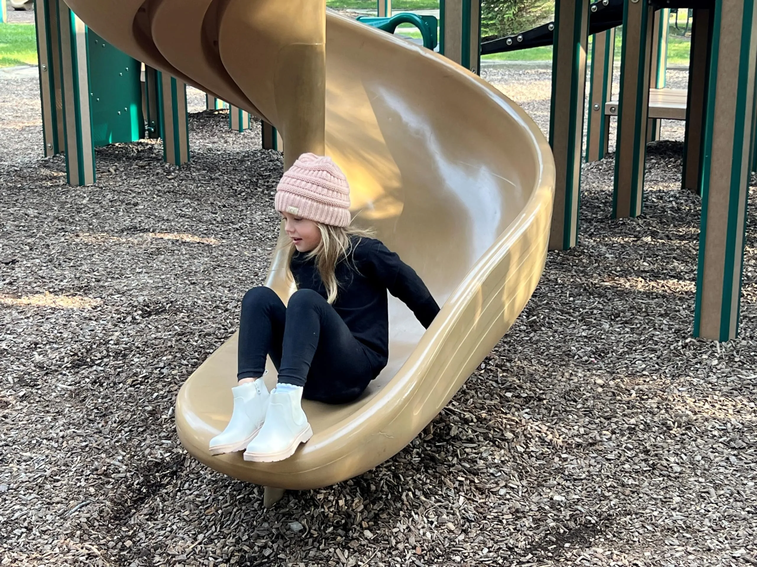 Big Kids Solid Ribbed Beanie Hat