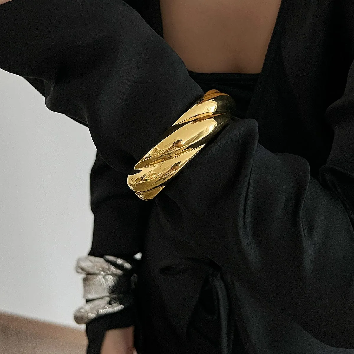 Chic Gold Silver Plated Twisted Bangle Bracelet