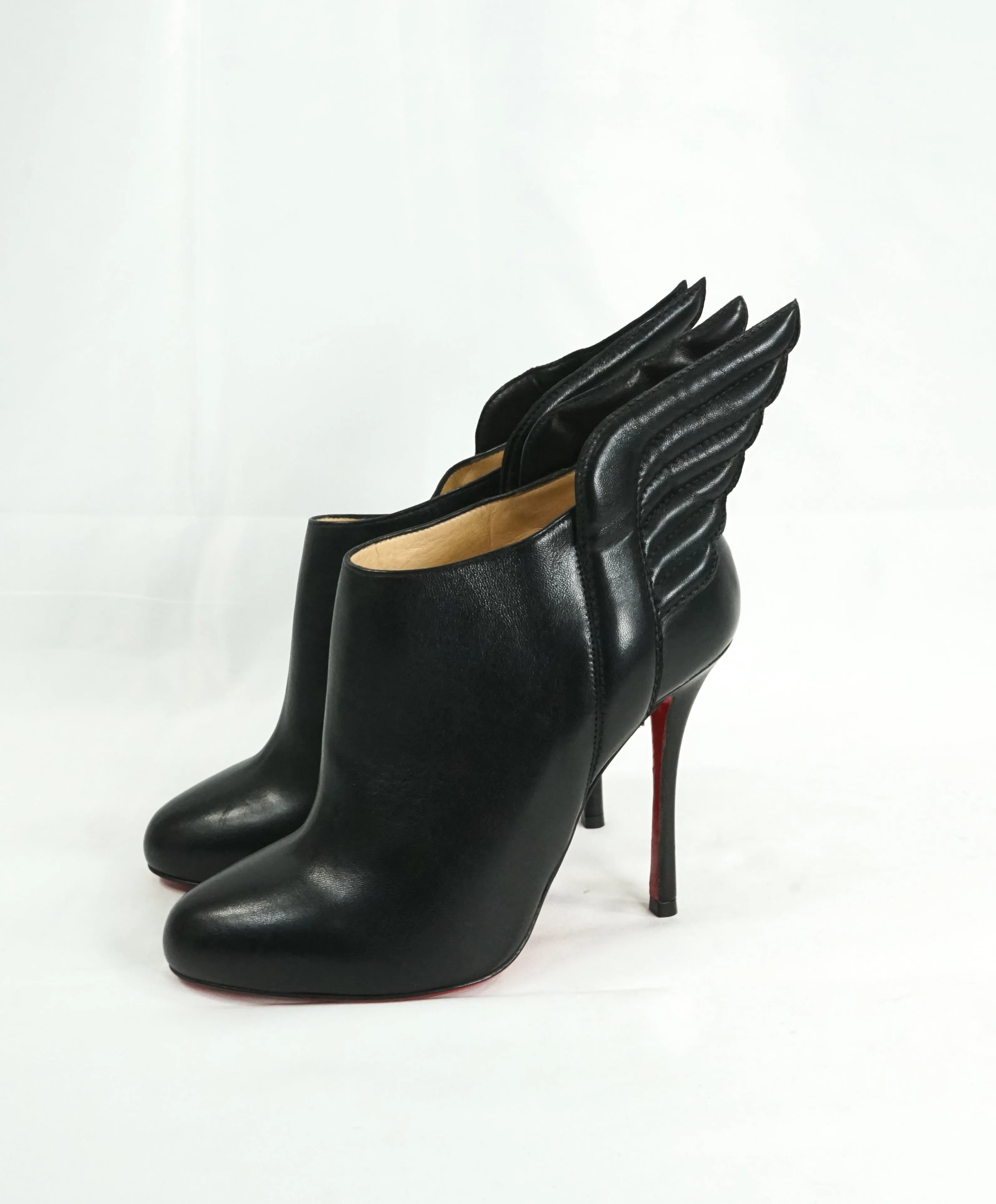 CHRISTIAN LOUBOUTIN - "MERCURA 100mm" Black Leather Wing Bootie pump - 36