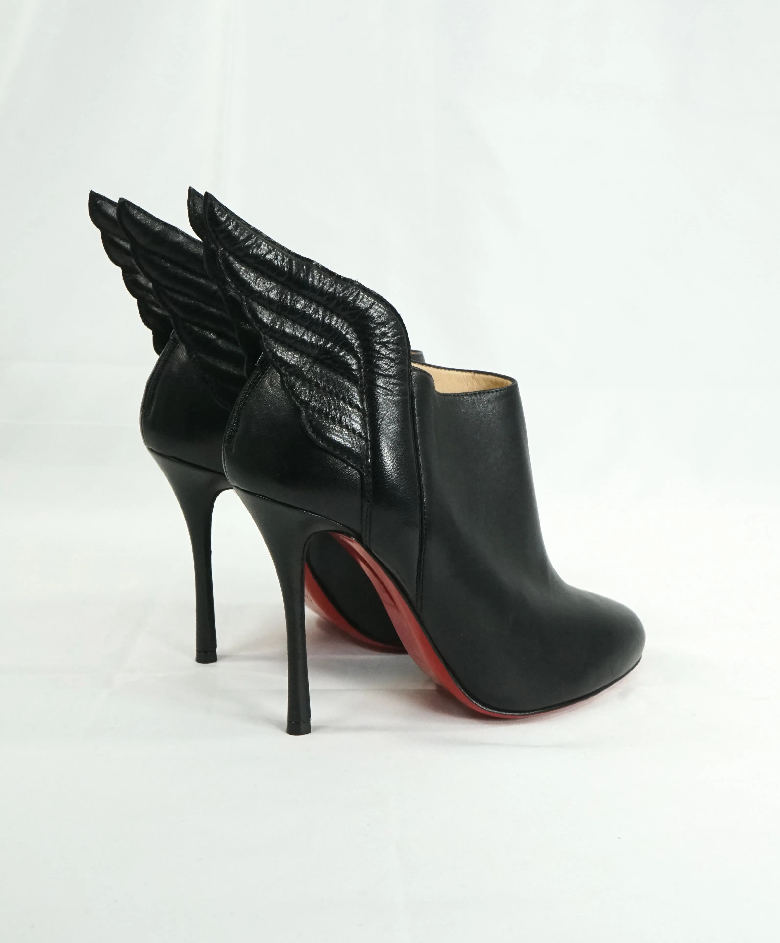 CHRISTIAN LOUBOUTIN - "MERCURA 100mm" Black Leather Wing Bootie pump - 36