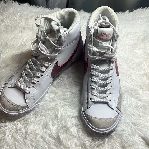High Top Nike Blazers Boys