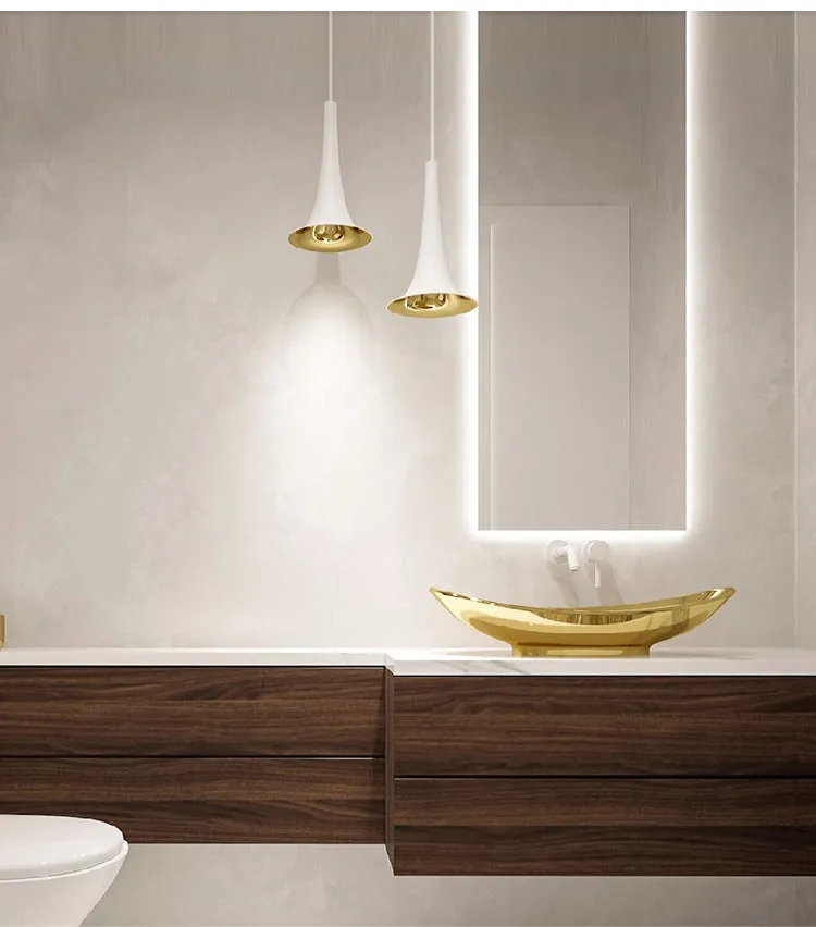Irregular Horn Pendant Light