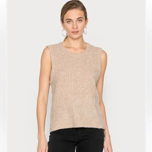 Moss Copenhagen NWT EDITA ZENIE VEST Sz L