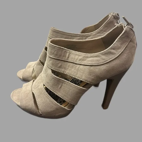 Nine West Heels women’s size 7 1/2