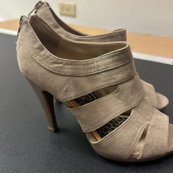 Nine West Heels women’s size 7 1/2
