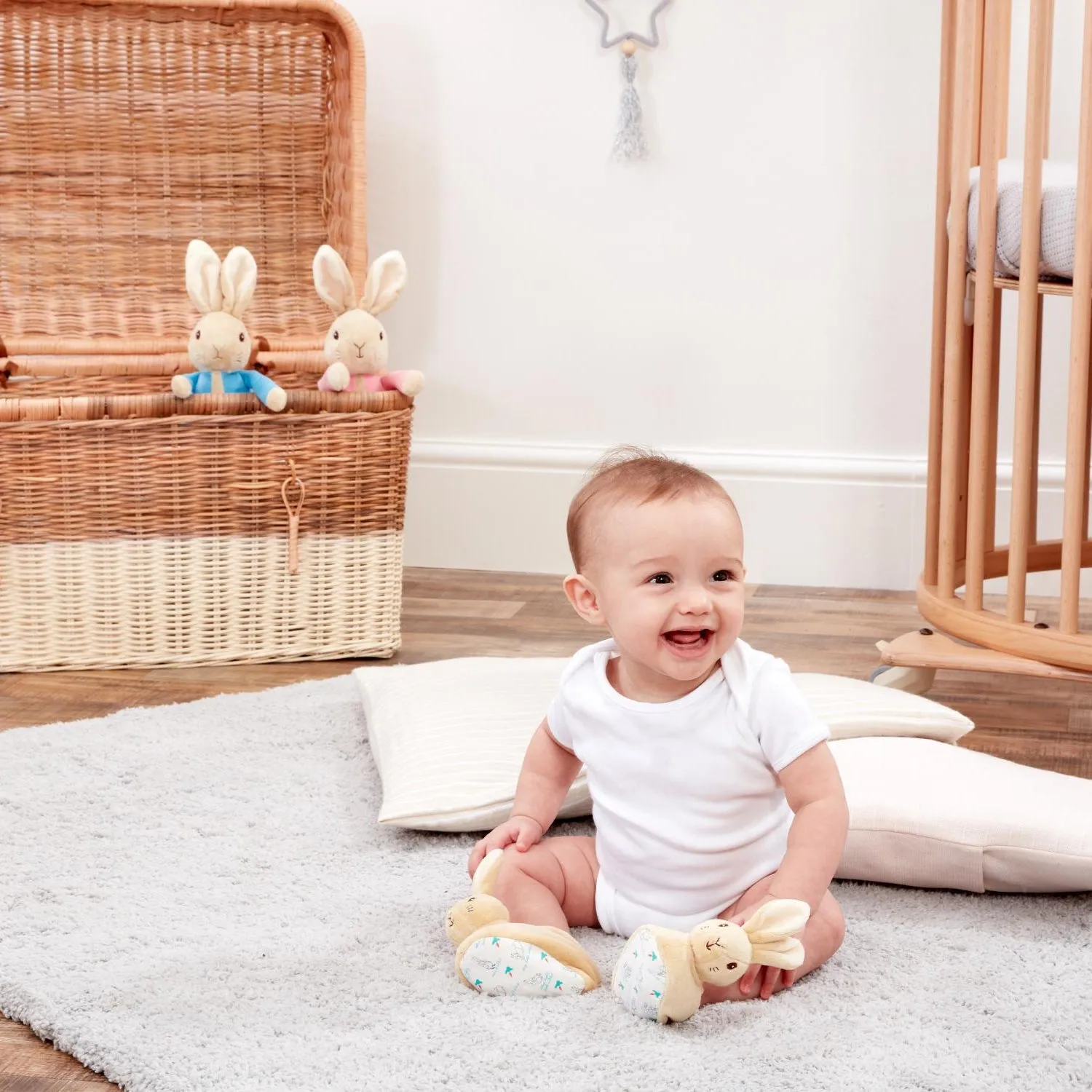 Peter Rabbit First Booties Set