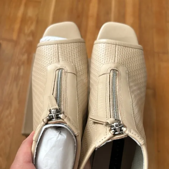 Sanctuary Ready open Toe Heeled Booties oatmeal cream ivory Size 9M leather