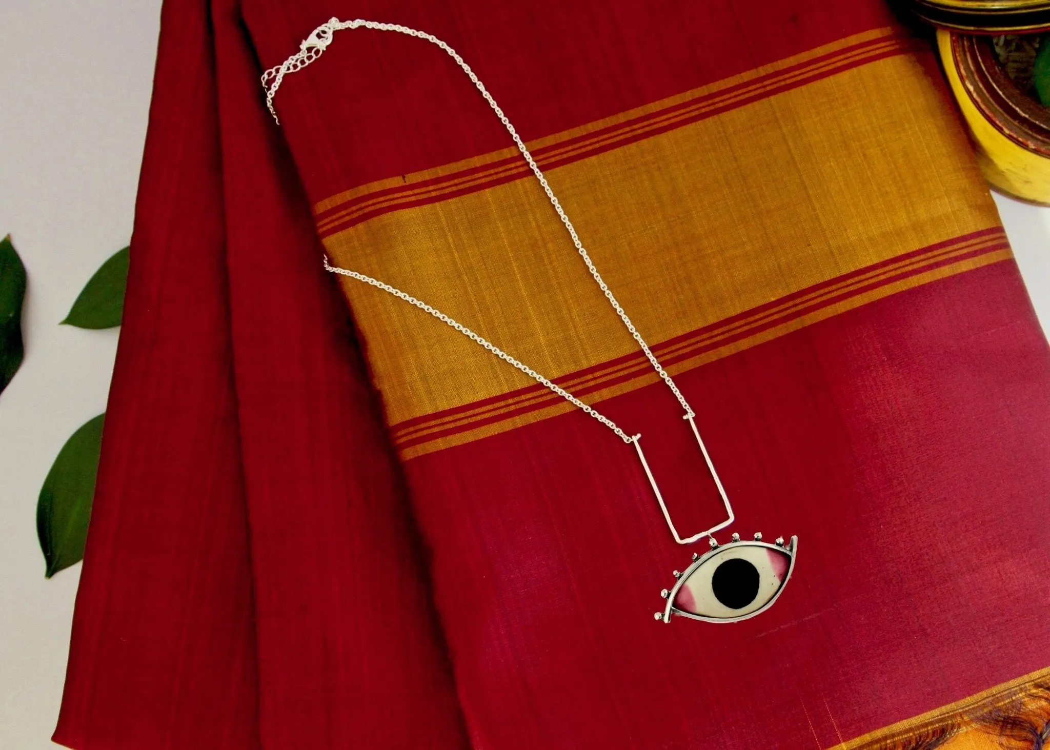 Striking ''Chakshu' (deity eye) necklace