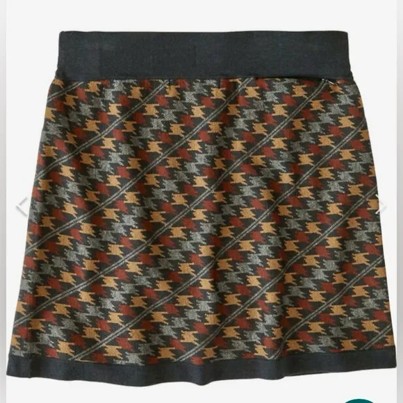 Title Nine, It’s a Wrap sweater skirt, M
