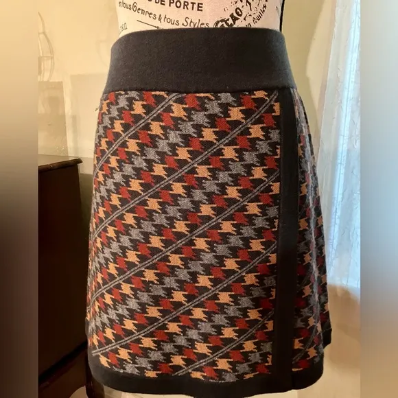 Title Nine, It’s a Wrap sweater skirt, M