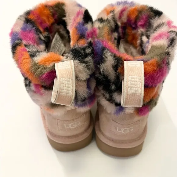 Ugg fluff mini rainbow light pink size 5