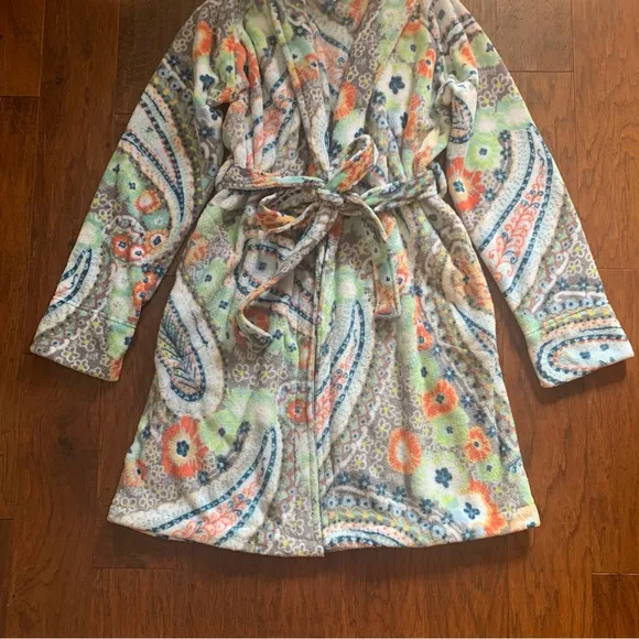 Vera Bradley Hooded Cozy Paisley Robe - Size S/M