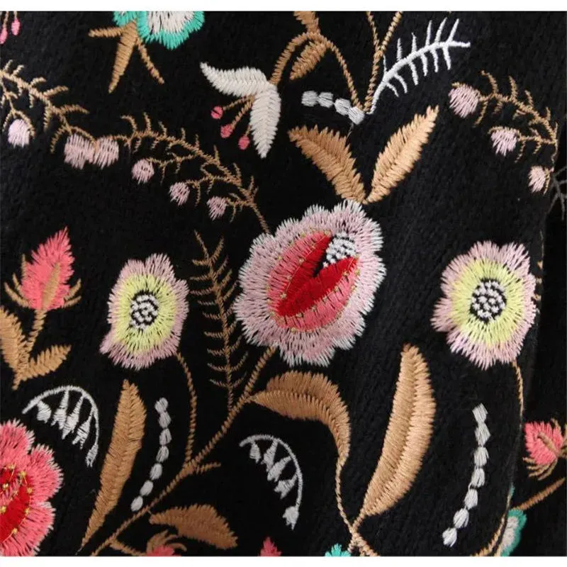 Vintage Pullover Embroidery Flowers Top